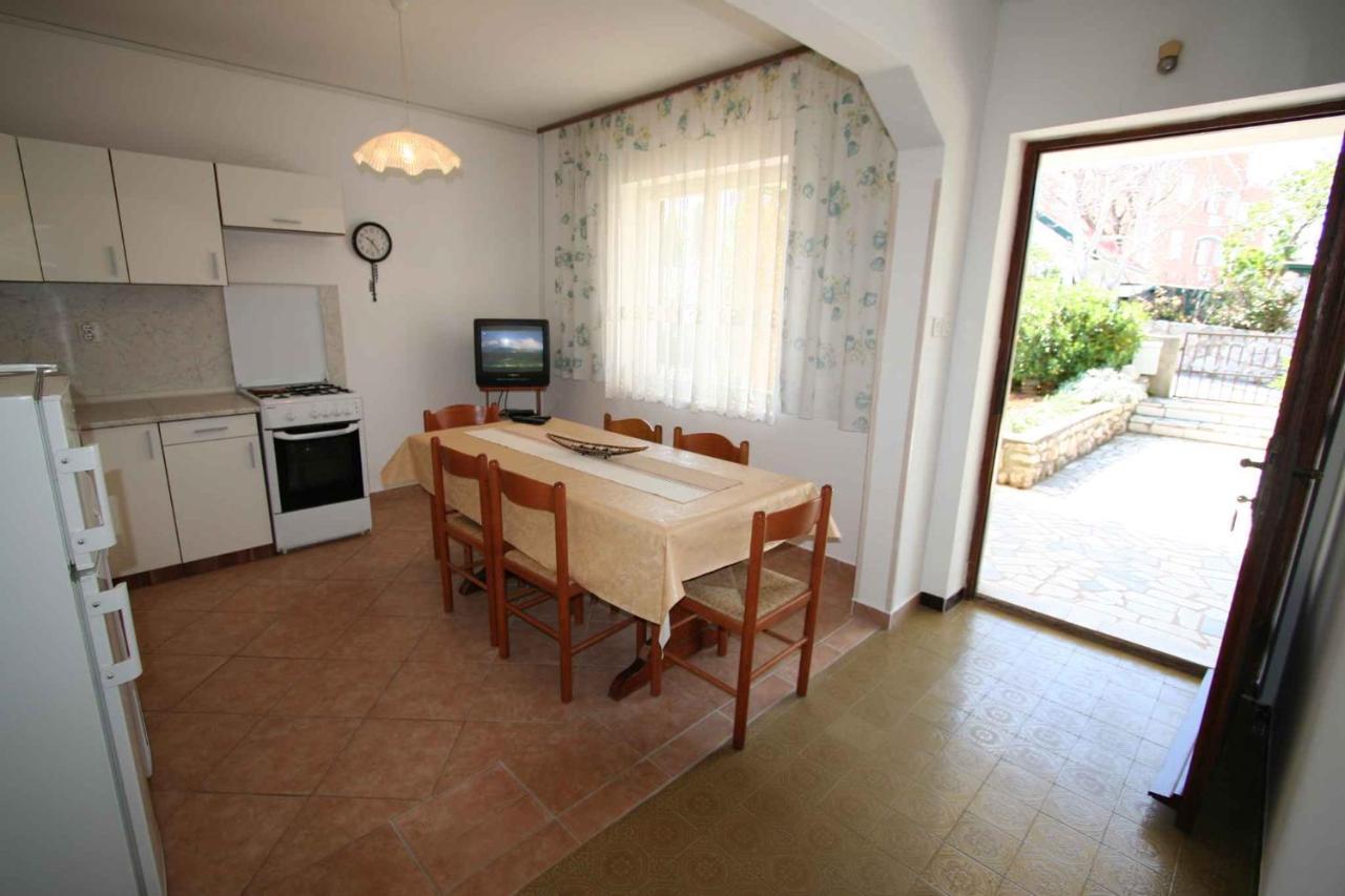 Apartment In Silo/Insel Krk 14533 Exteriör bild